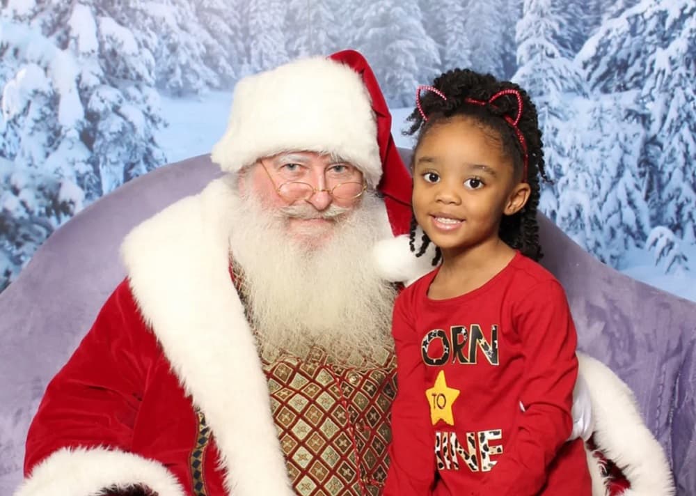 Free Santa Visit Draws Families, Supports Local Habitat for Humanity