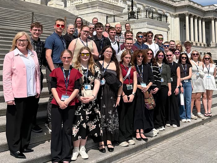 New York Mills students see government in action on Washington trip