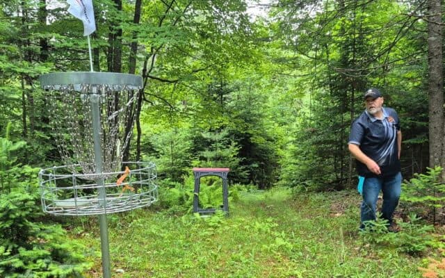Maine disc golfer completes 24-hour challenge, plays 266 holes