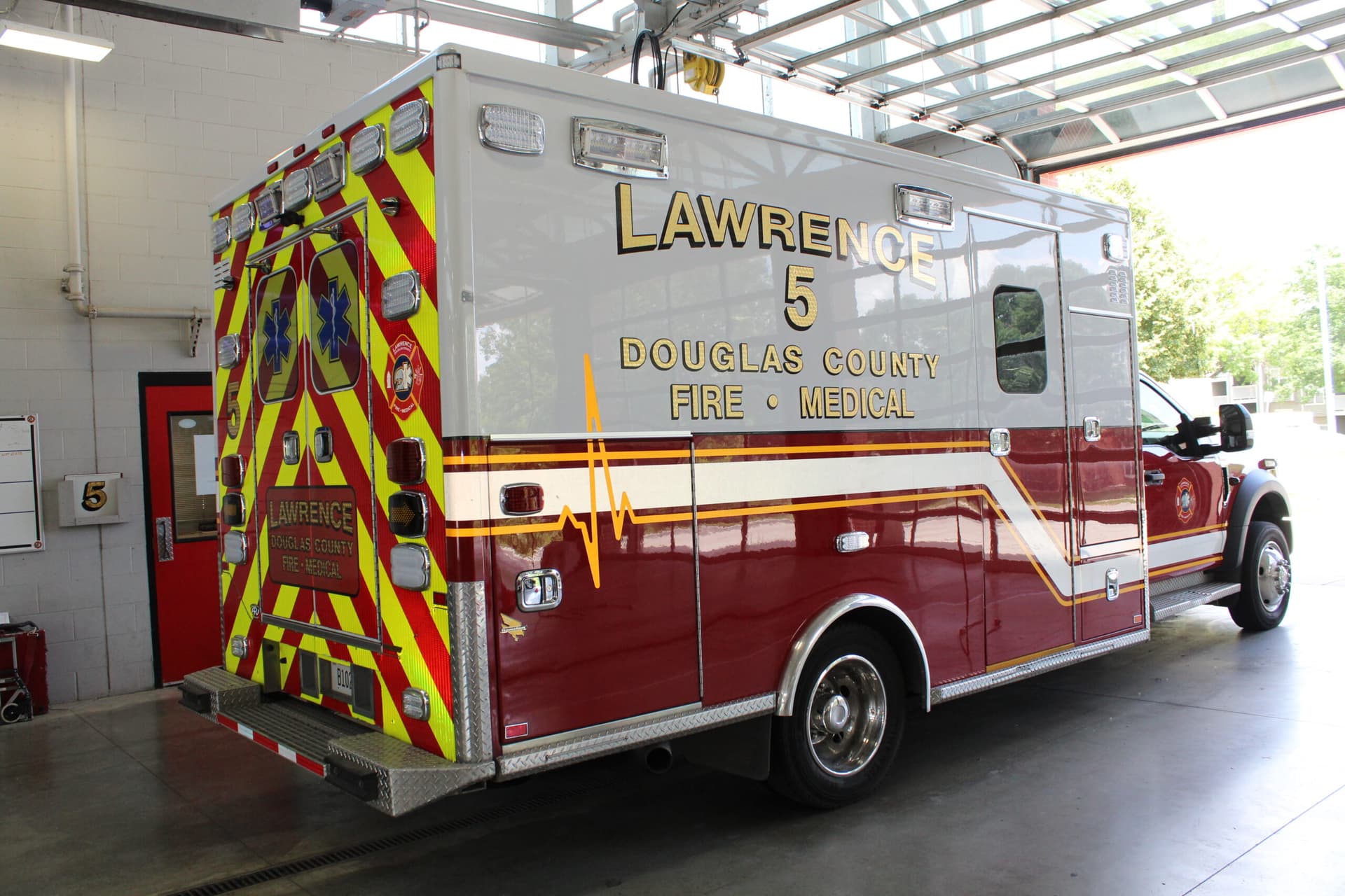 Douglas County commissioners to preview 2027 budget, EMS agreement with Lawrence