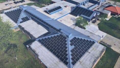 Lawrence schools add solar panels at Woodlawn Elementary this summer