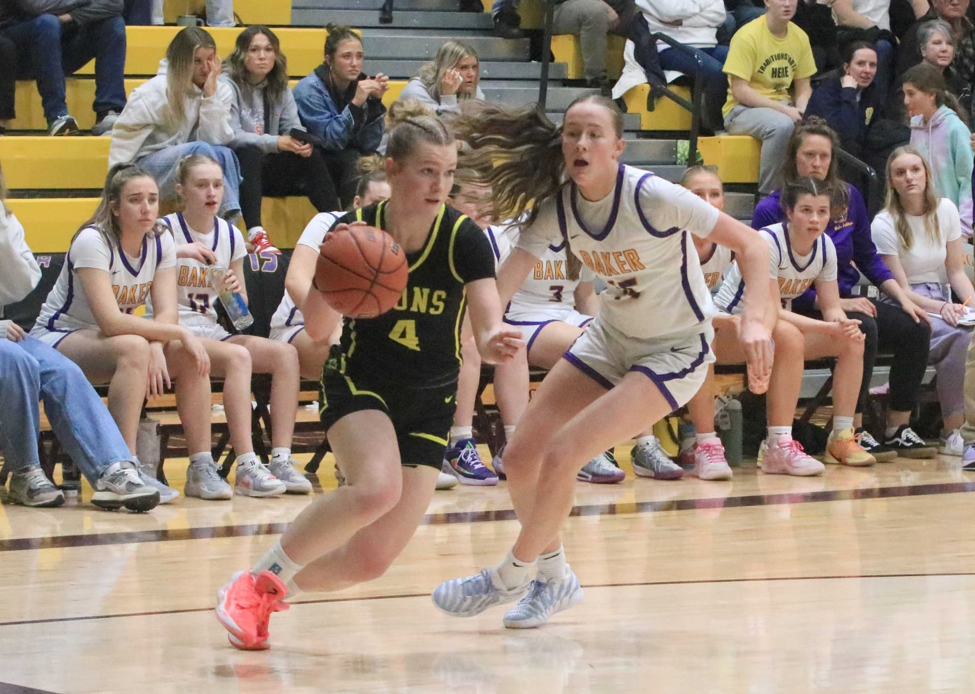 Henley Tops No. 4 Marist Catholic 46-41 in 4A State Quarterfinals