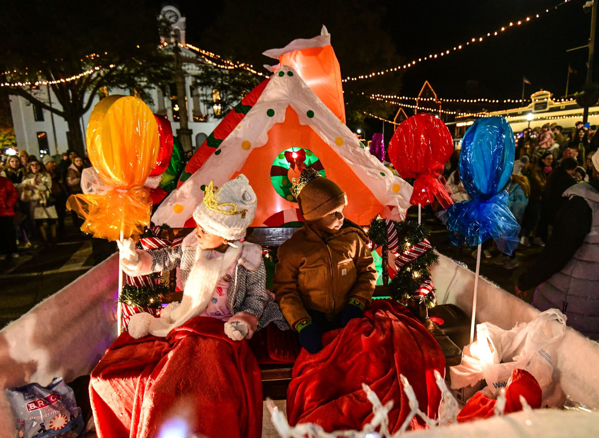 Oxford Christmas Parade moved to Tuesday, schedule stays the same