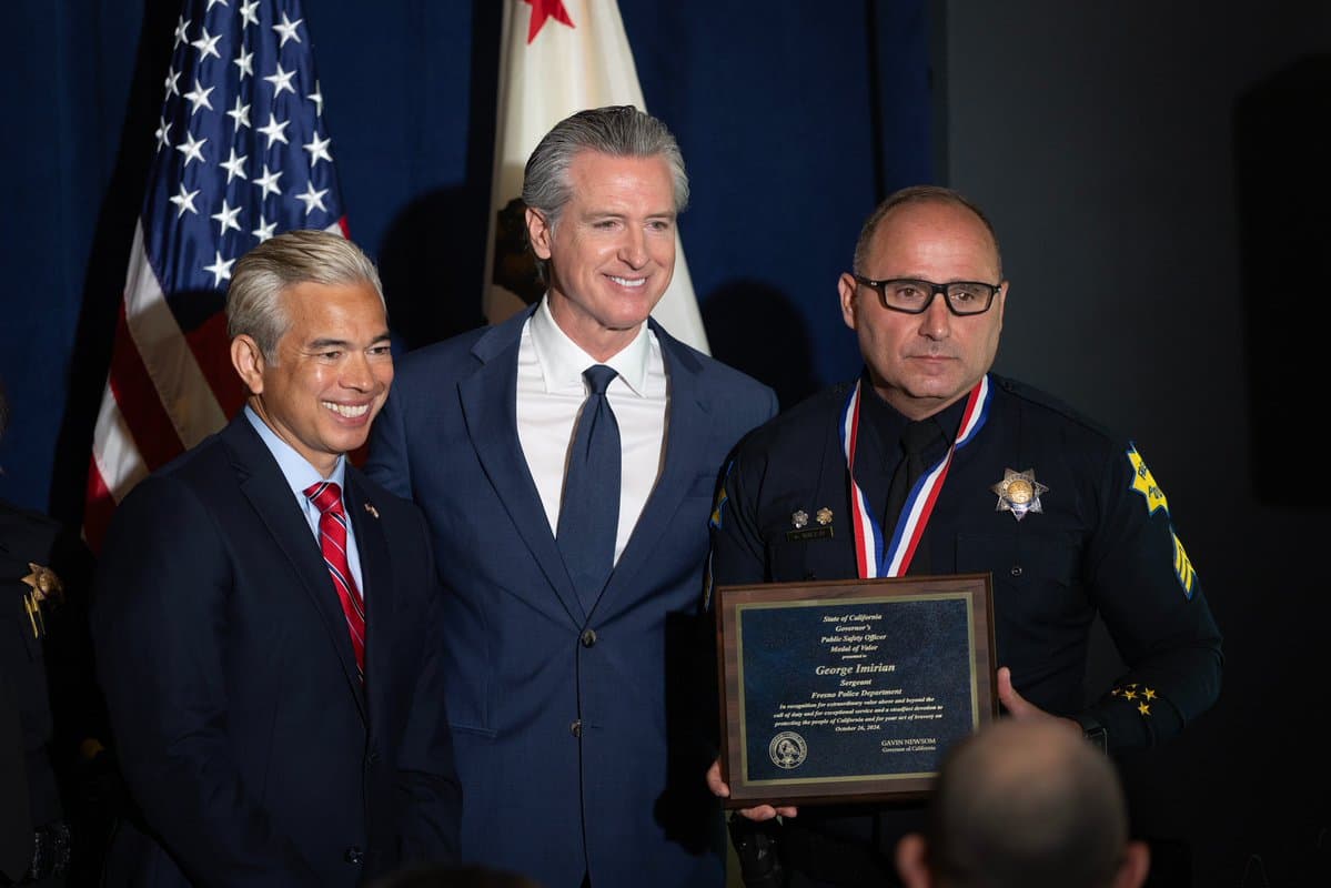 Fresno officer receives California's Medal of Valor for ambush response