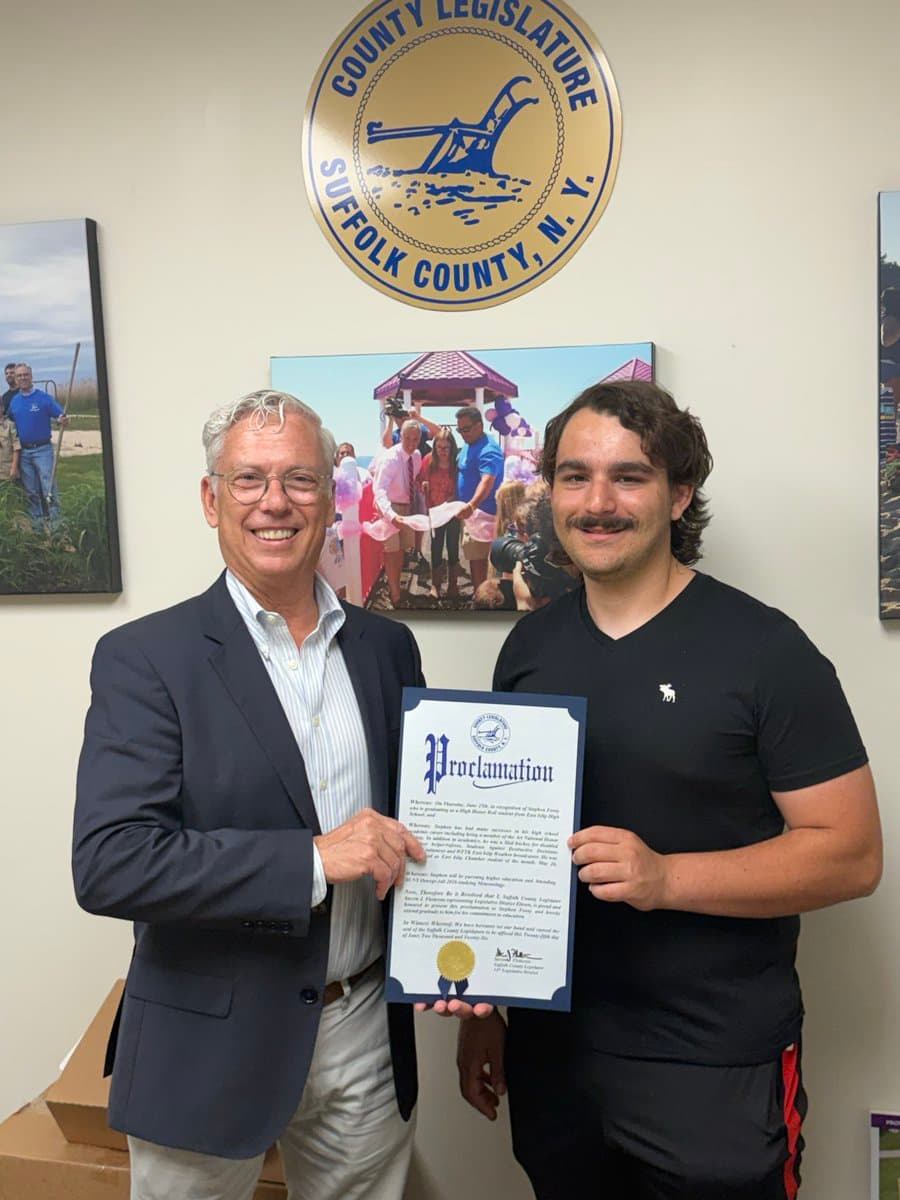 Suffolk honors East Islip student Stephen Foray for academic dedication
