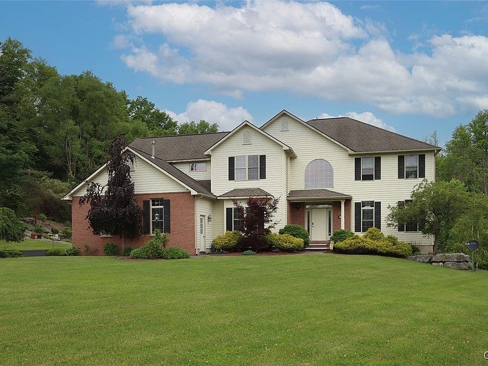 Manlius Colonial sells for $999,999 as Onondaga County sales stay strong