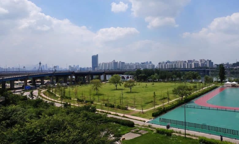 Seoul opens 14-court pickleball facility, turns park into community hub