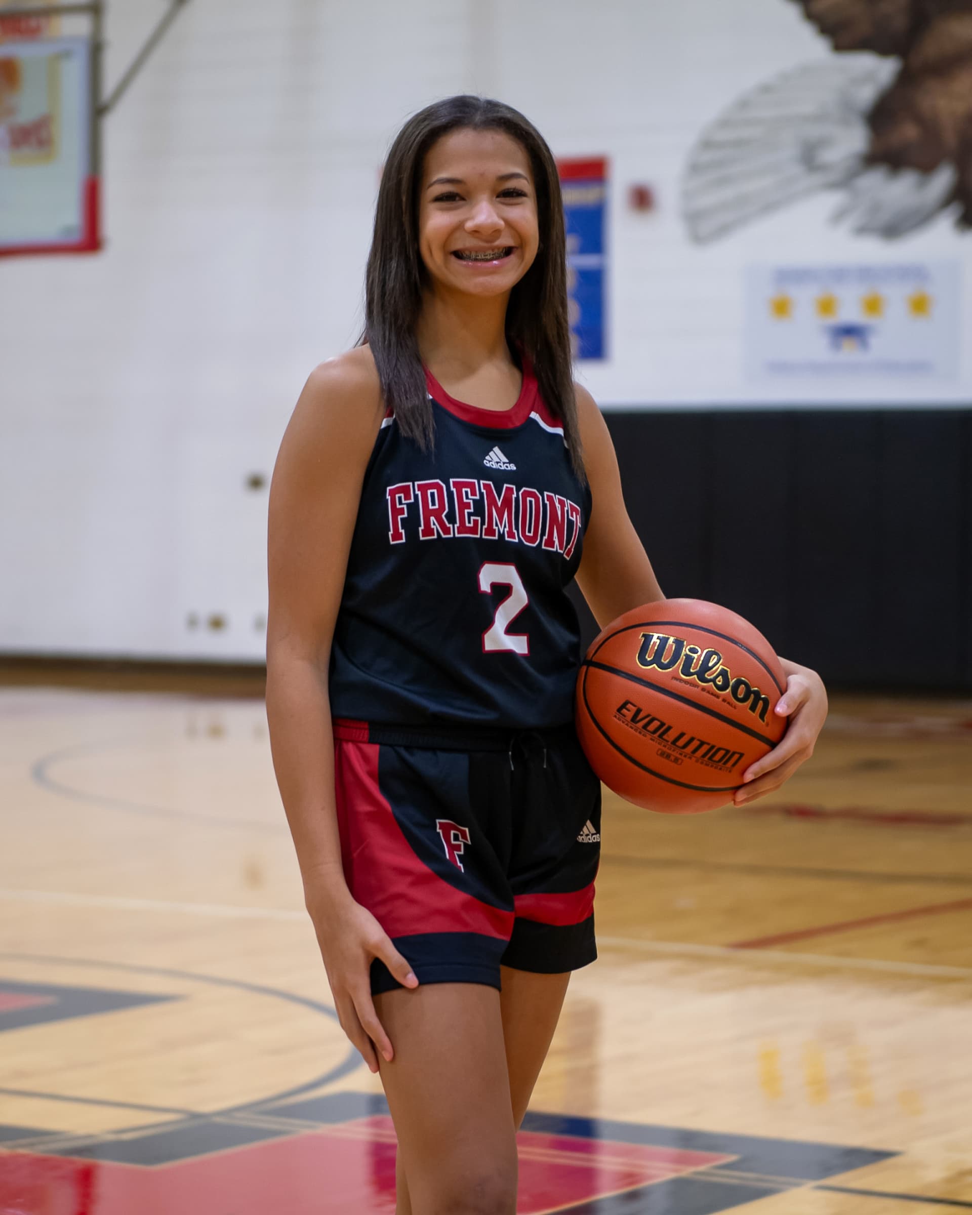 Fremont upsets top-ranked Marquette Catholic 64-51, advances to semi-state