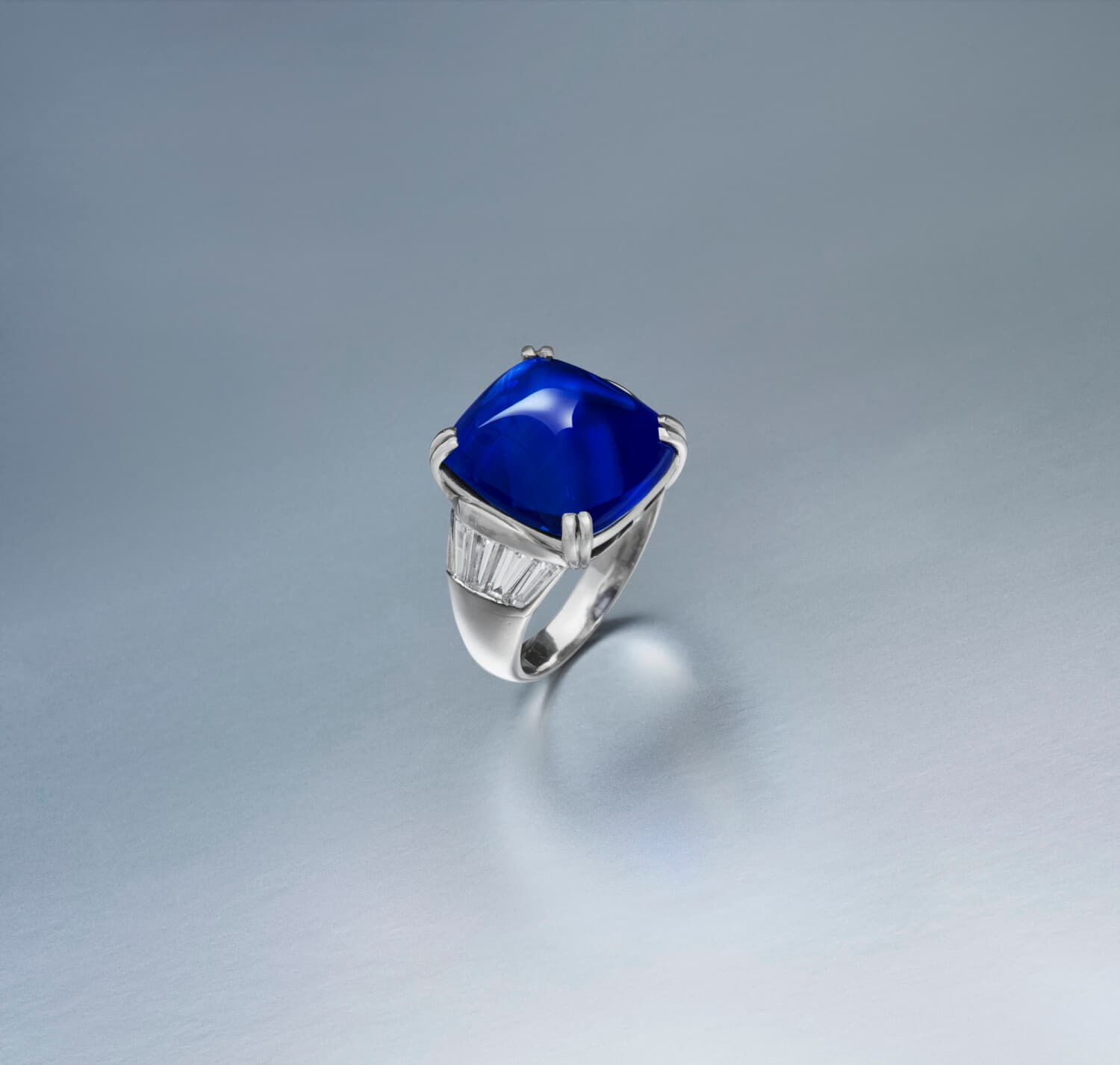 Christie's Jewels Online Sale Opens 2026 With $520,700 Tiffany Diamond Lead