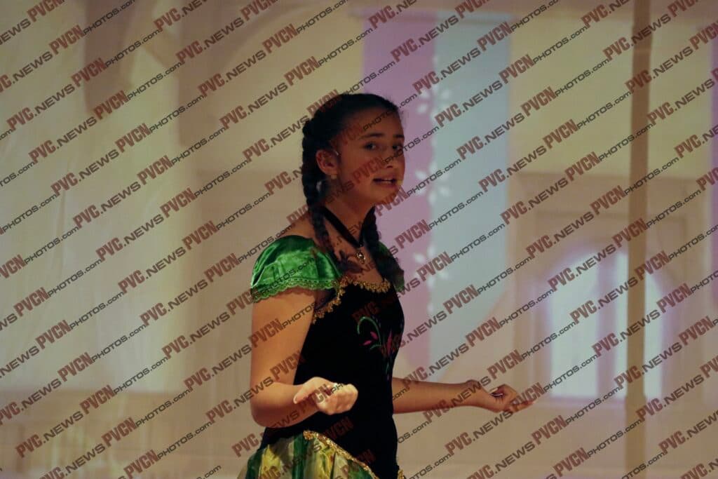 Pahrump youth bring Frozen Jr. to life at PVHS