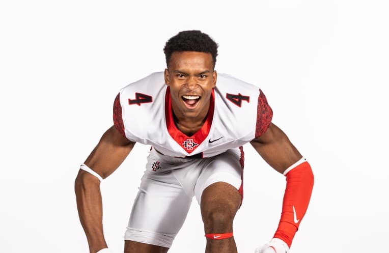 Pahrump Valley linebacker Iyan Bosket verbally commits to San Diego State
