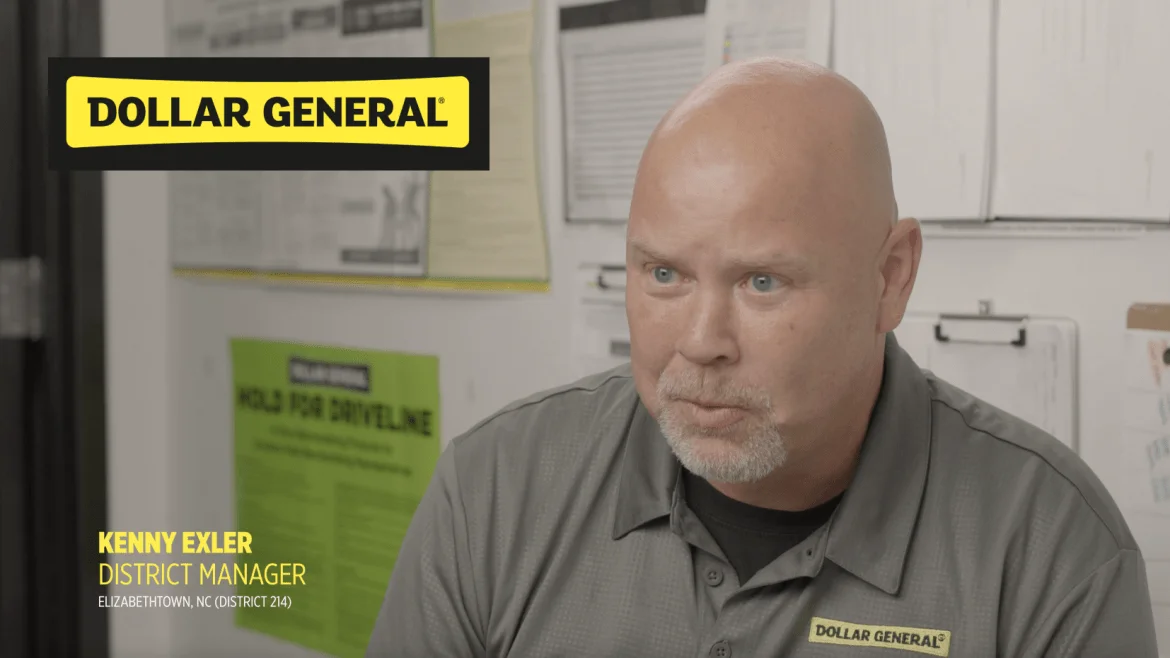 New External District Manager Sparks Scheduling, Favoritism, Micromanagement Complaints