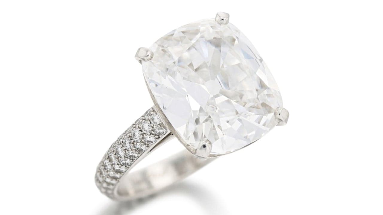 Sapphires Dominate Six of Ten Top Lots at Sotheby's Paris Sale