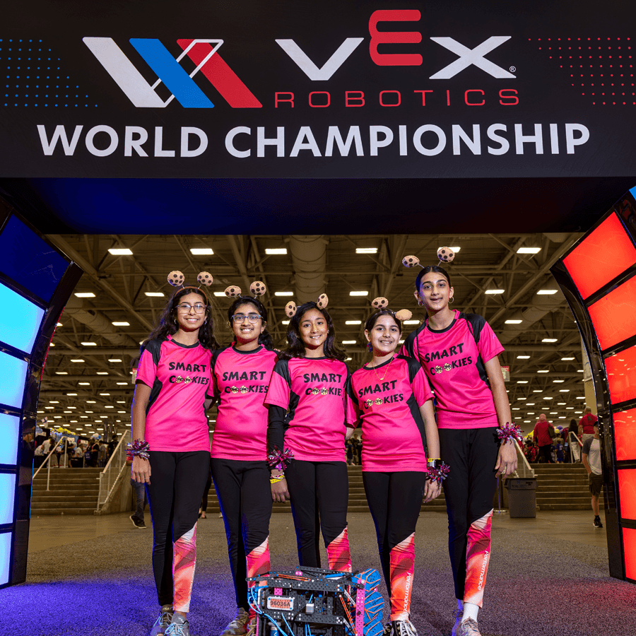 Washington Union High Robotics Qualifies for VEX World Championship, Eliminated Early