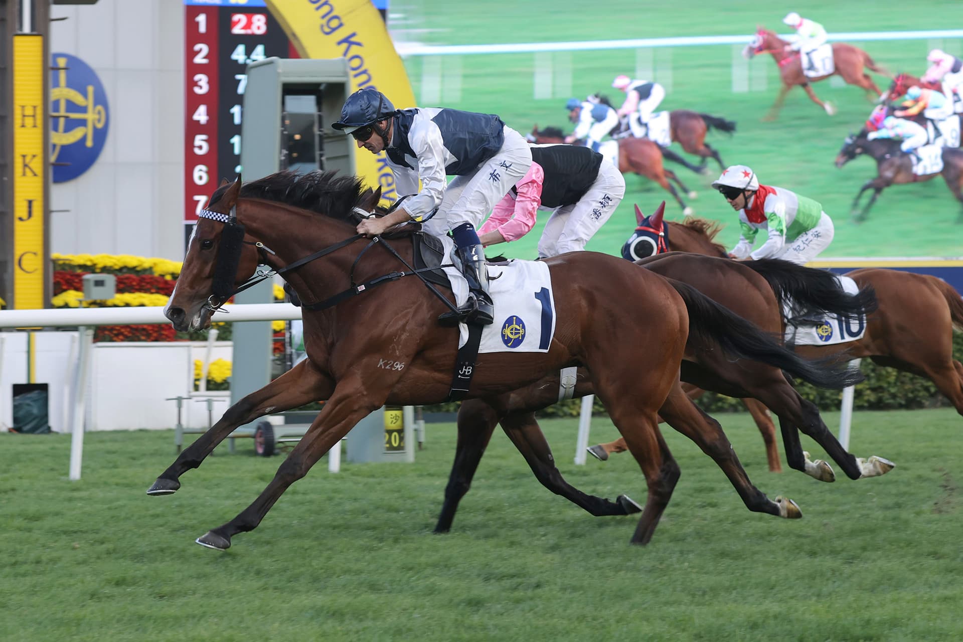 HK$13M Hong Kong Classic Mile Draws 14 Runners, Four from Newnham