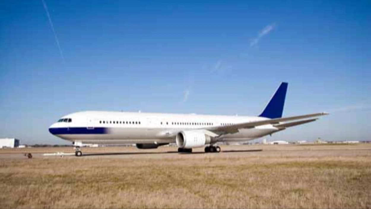 FAA proposes inspections of Boeing 767-300F cargo fittings after supplier certification concerns