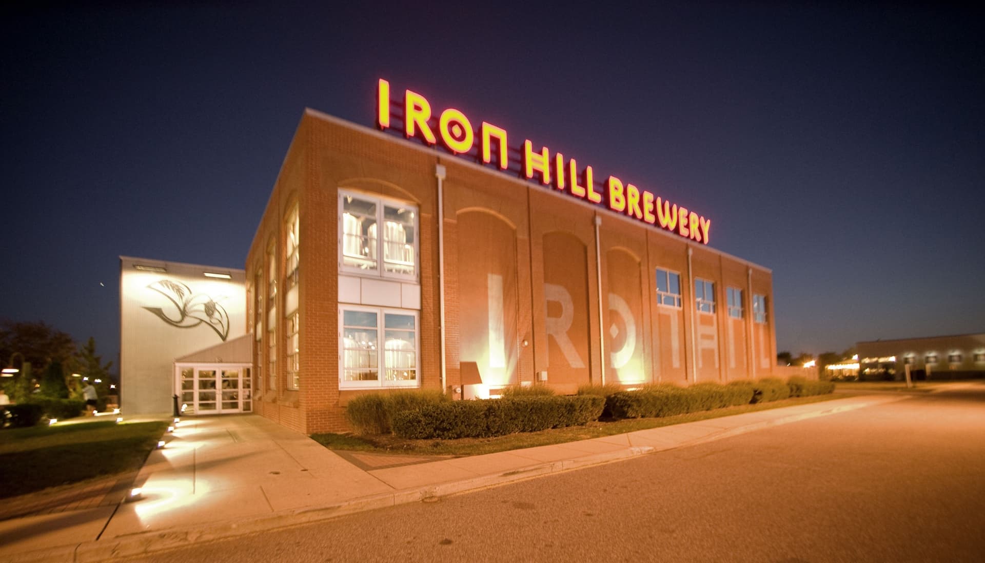 Iron Hill Brewery returns to Wilmington Riverfront for Mother’s Day reopening