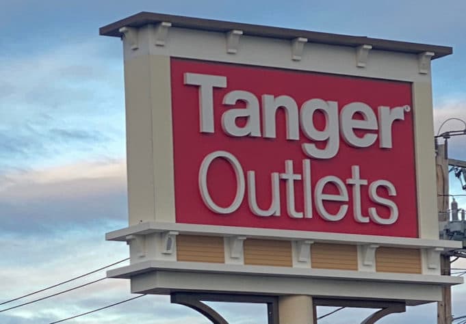 Riverhead reviews zoning rewrite to let Tanger add more tenants