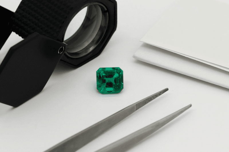 Blockchain and AI are making personalized jewelry easier to create