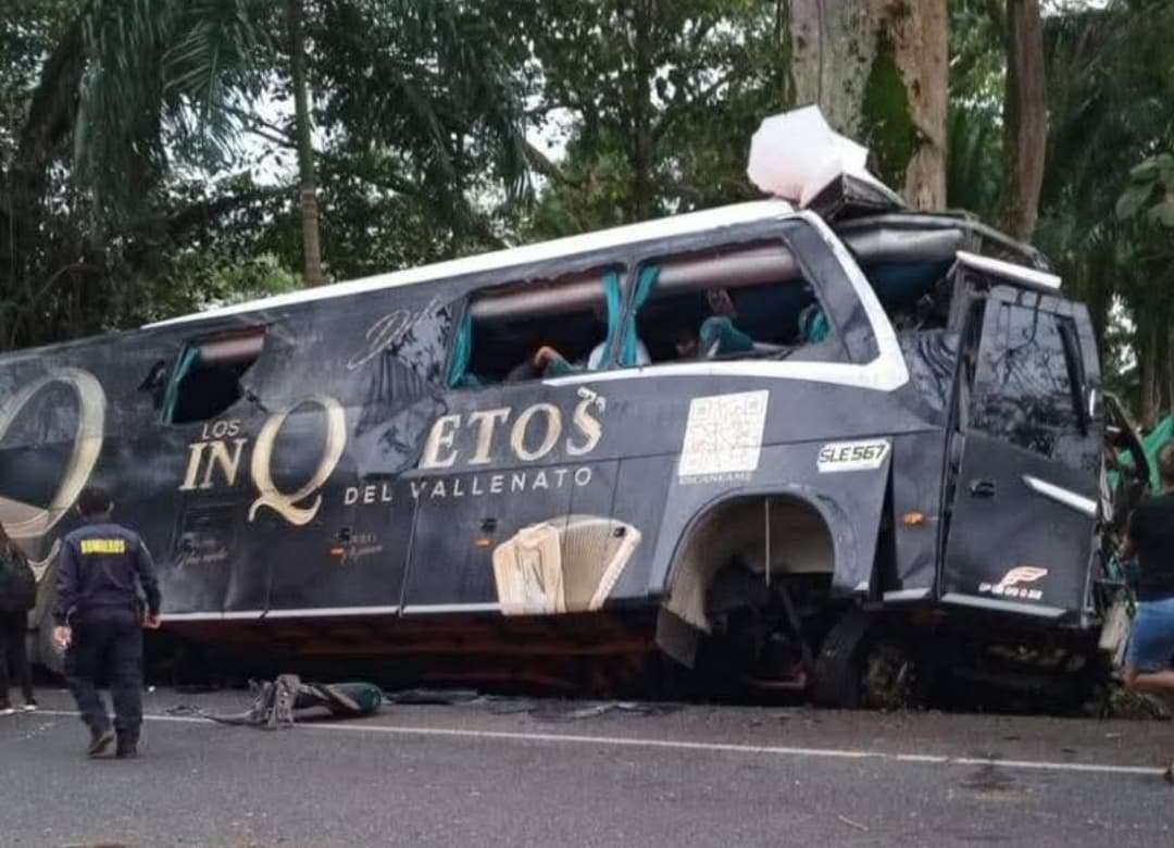 School Bus Plunges Off Cliff in Colombia, 17 Dead, 20 Hurt