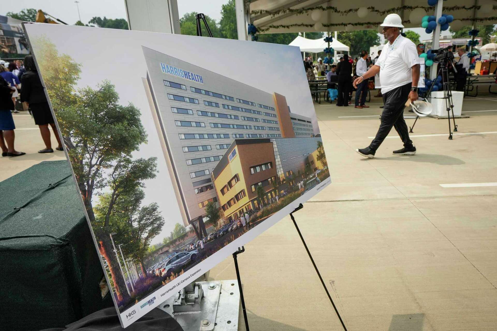 Harris Health faces dispute over alleged wage theft at LBJ rebuild