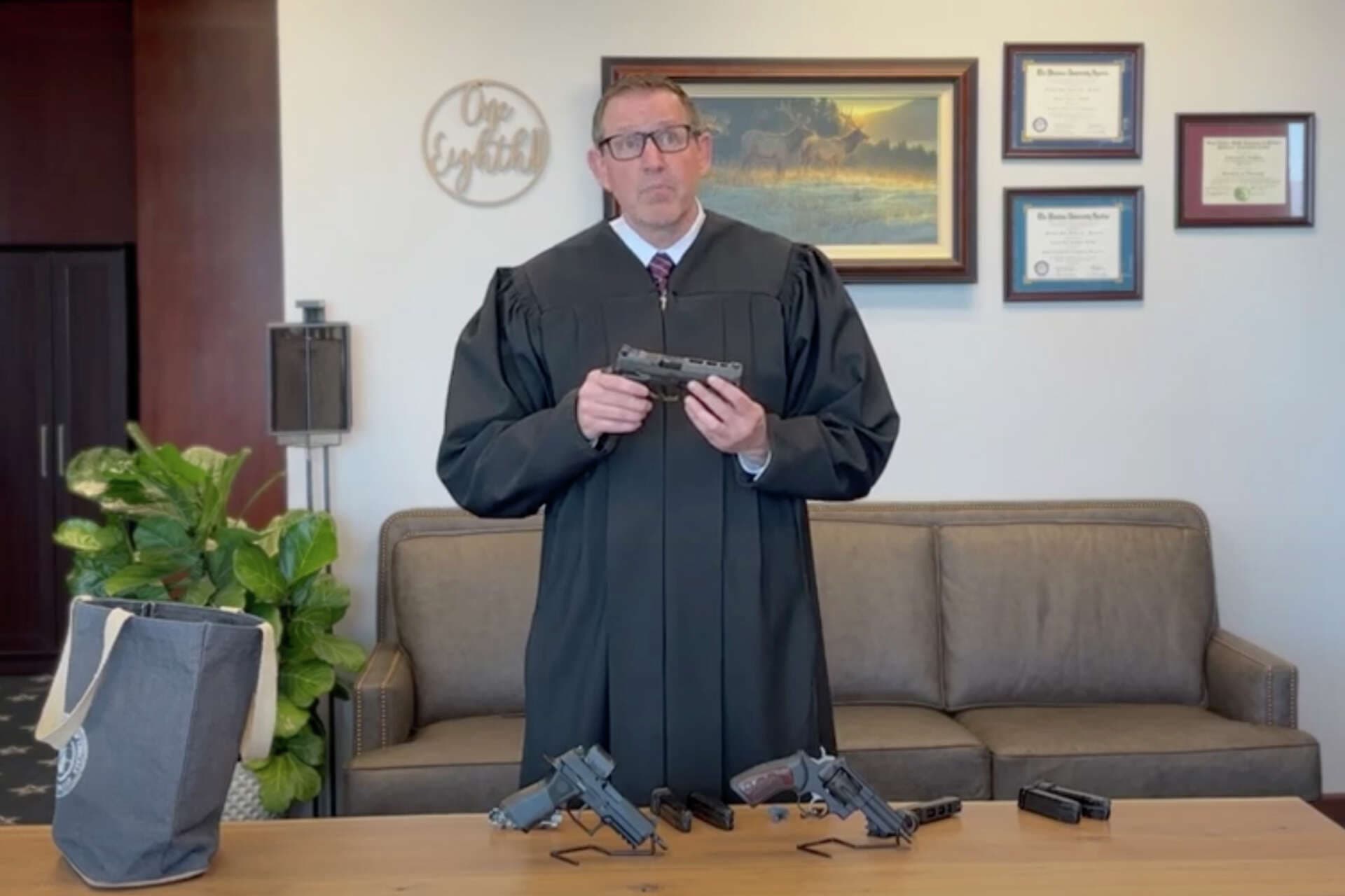 Ninth Circuit Strikes California Ban on Urban Open-Carry Permits