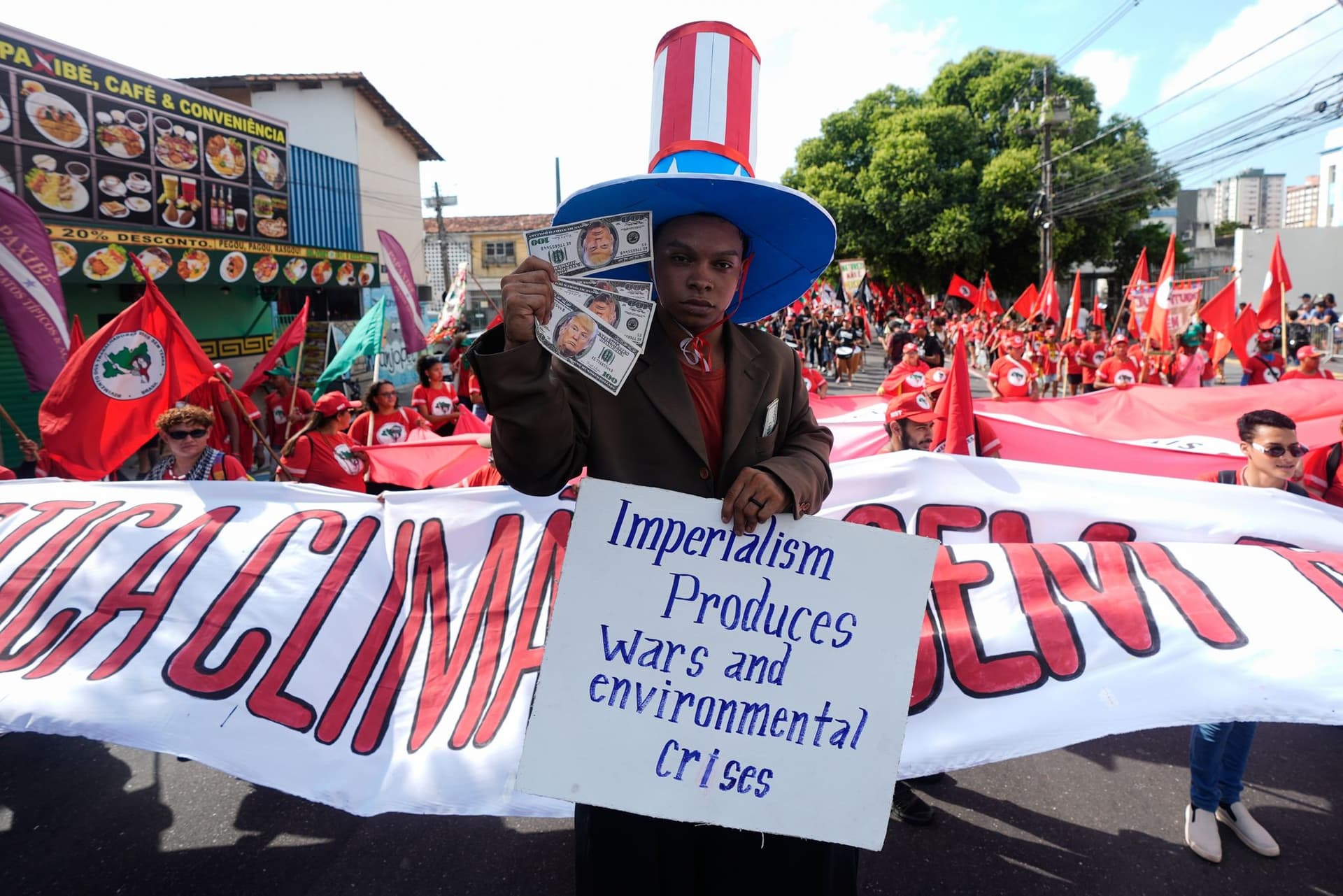 Protesters Flood Belém Streets, Pressure UN Climate Talks Midway