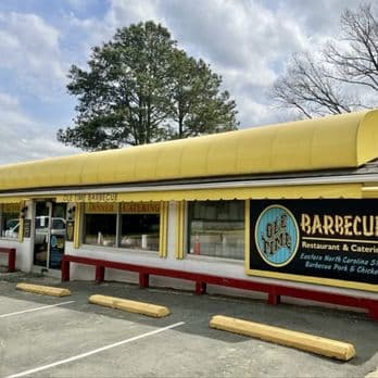 Raleigh mourns death of Ole Time Barbecue owner Jerry Hart