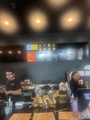 Family-run Dragon Wok spices up northeast Fresno dining scene