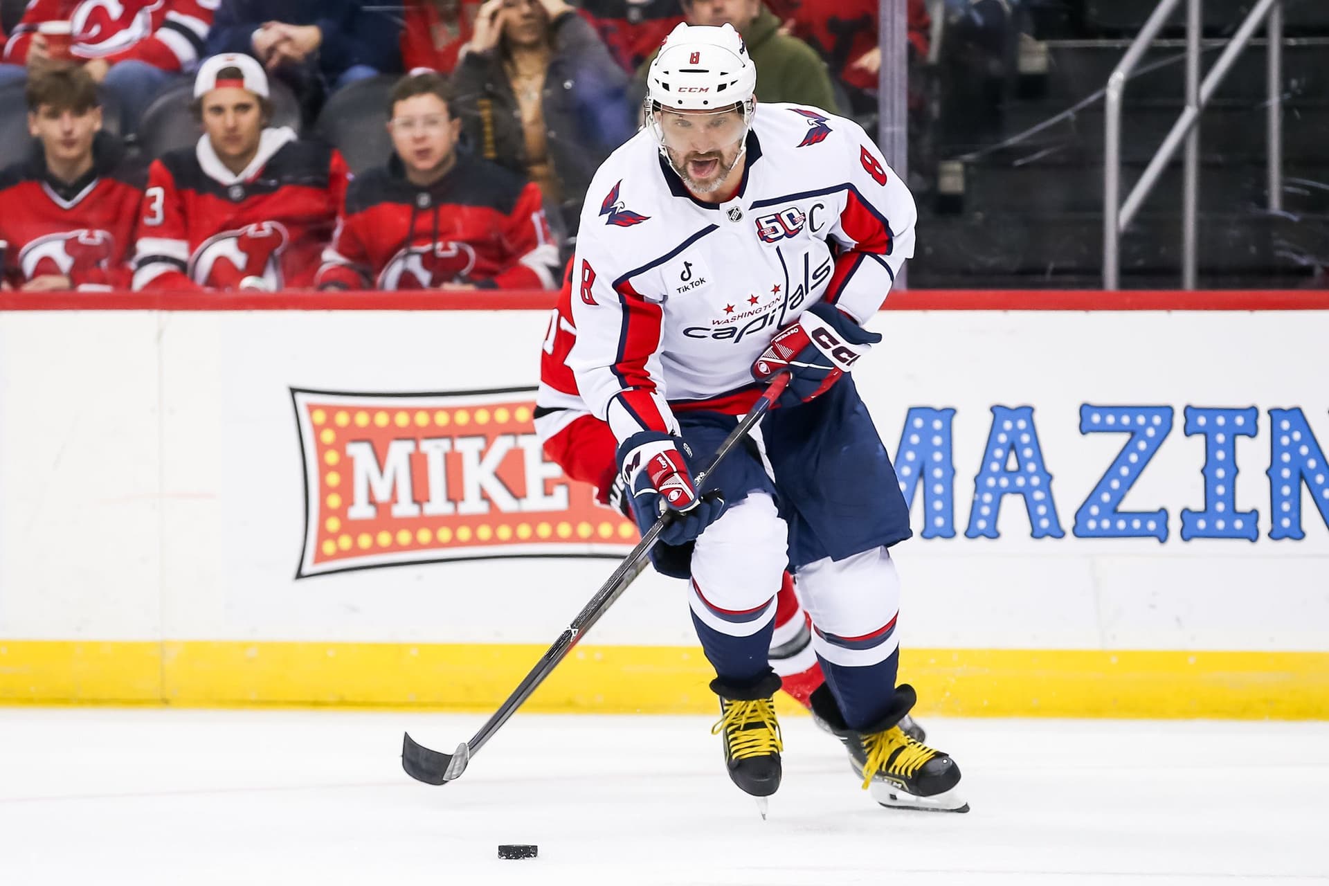 Ovechkin’s Season Opener Goal Puts Him Two From 900, Rekindles NHL Buzz