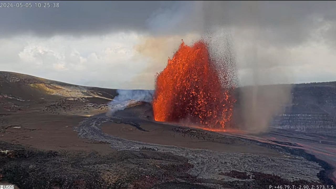 Kīlauea alert raised as summit lava fountains expected May 13-14
