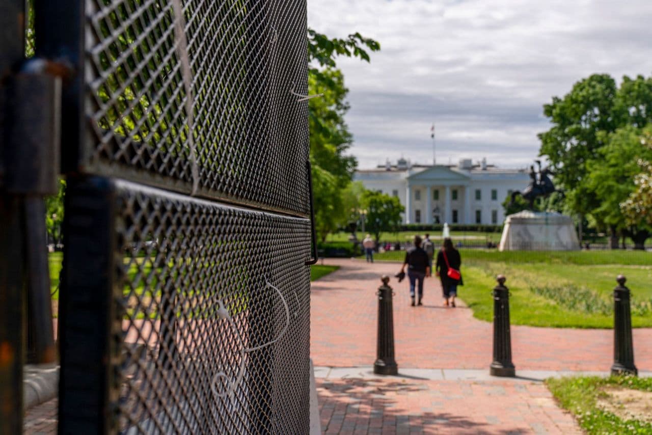 Trump officials weigh permanent fencing around White House, Lafayette Square