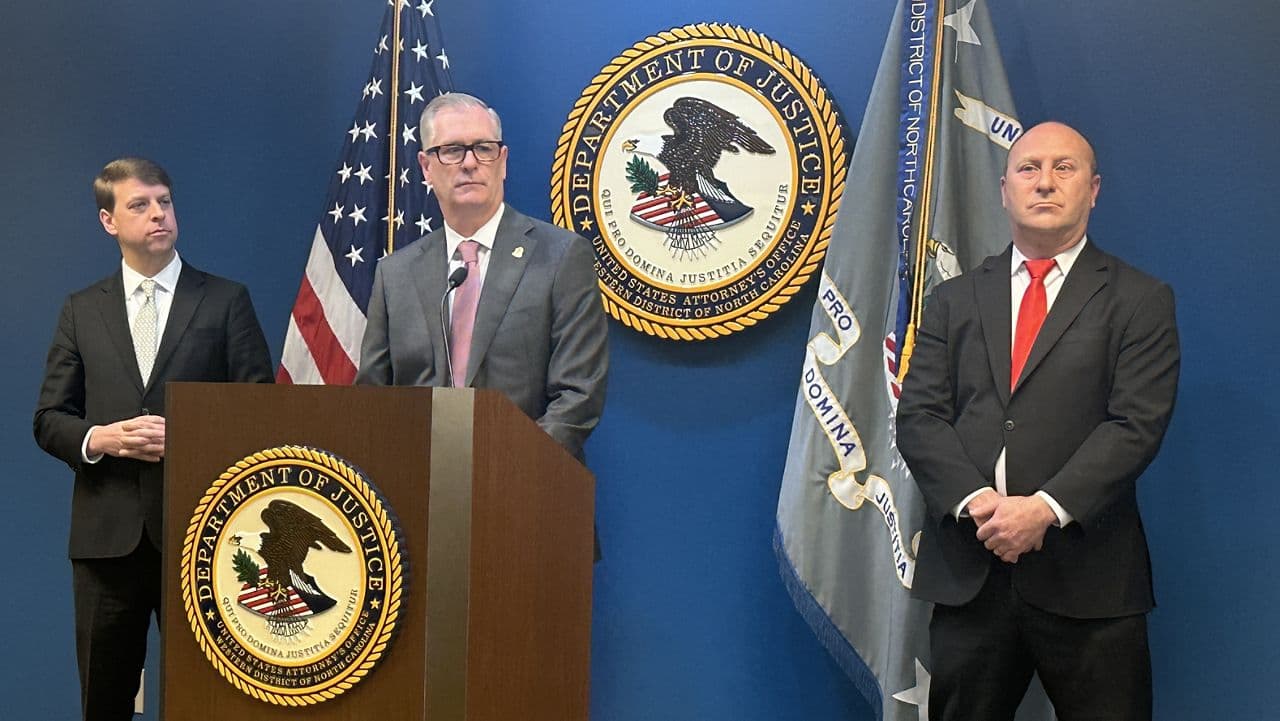 Three U.S. citizens arrested in ISIS support plot, DOJ says