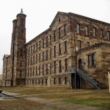 Cannelton Cotton Mill Restoration Anchors Historic District, Housing