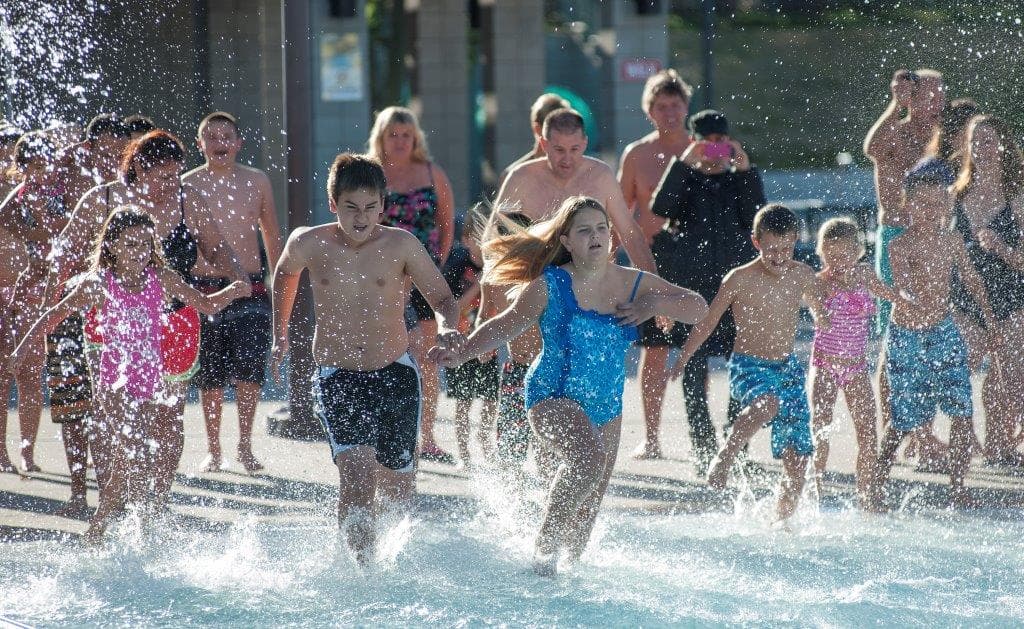 Santa Clarita Aquatic Center Sees Revival at 14th Polar Plunge