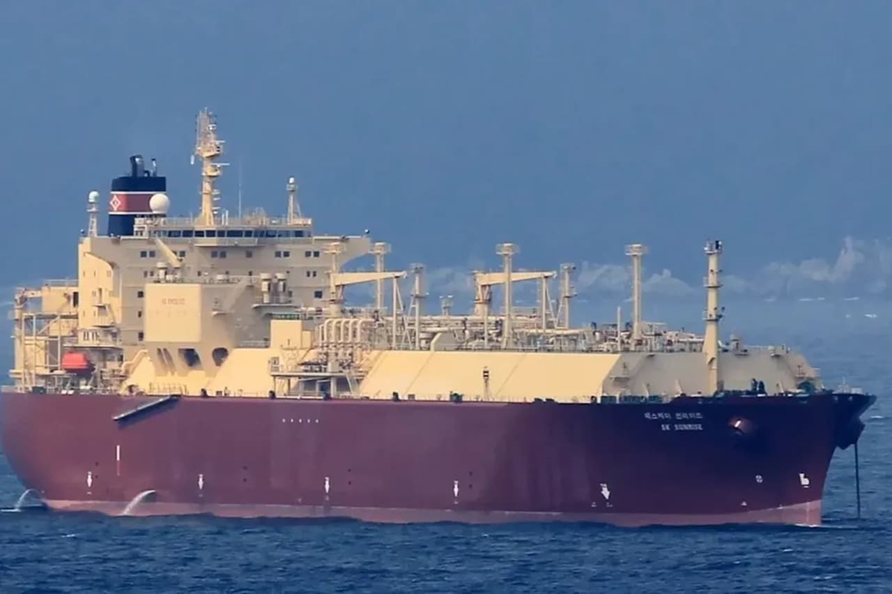 India Rejects Sanctioned Russian LNG Cargo, Leaving Tanker Stranded