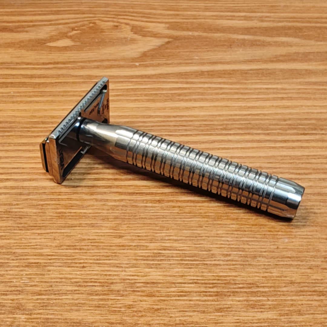 Goodfellas Smile Lybra review tests a dual-plate razor over 30 shaves