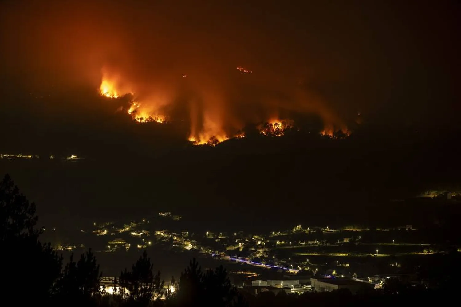 Southern Hemisphere scorched by record heat and raging wildfires