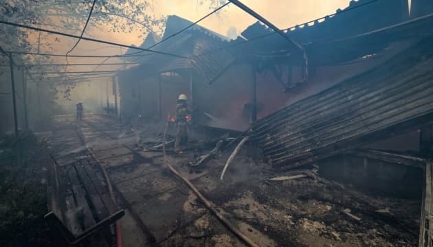 Russian Strikes Hit Odesa Port and Energy Networks, Fires Rage