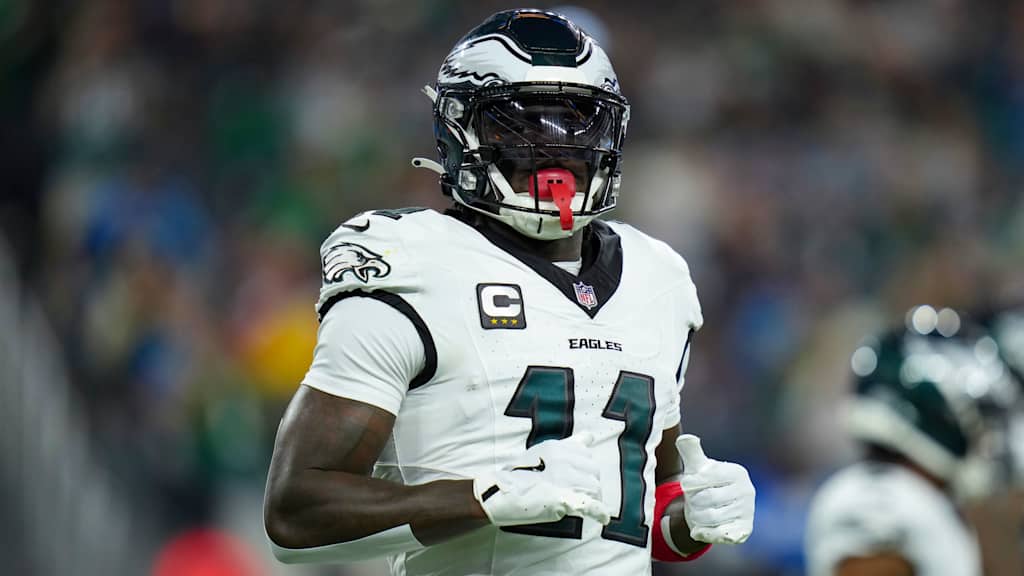Hurts says Eagles and A.J. Brown relationship remains really good