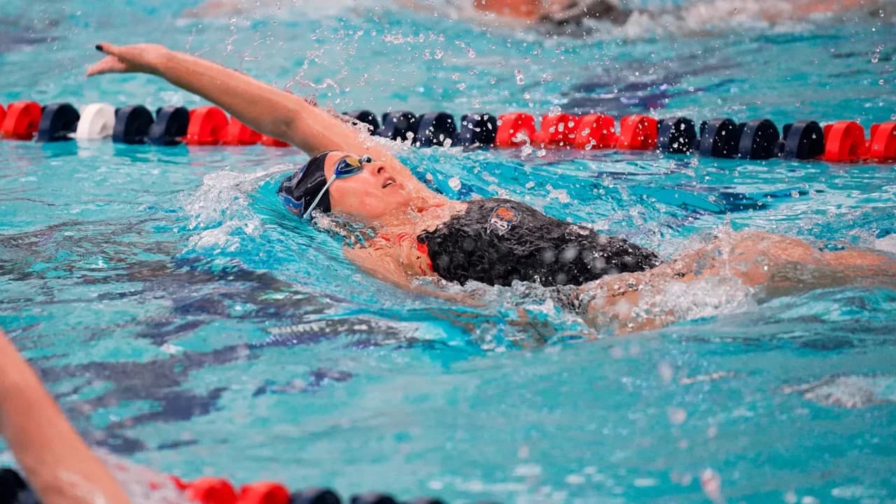 Bucknell women dominate Loyola; men show improvement at meets