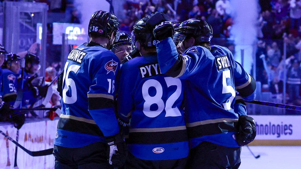 Monsters strike early, hold off Crunch 3-2 in Game 1