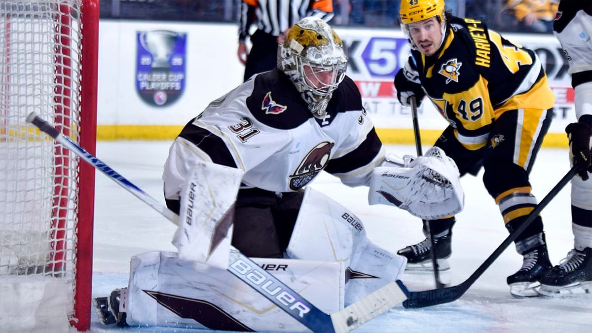 Stevenson's 37 saves help Hershey even series with road win over Penguins