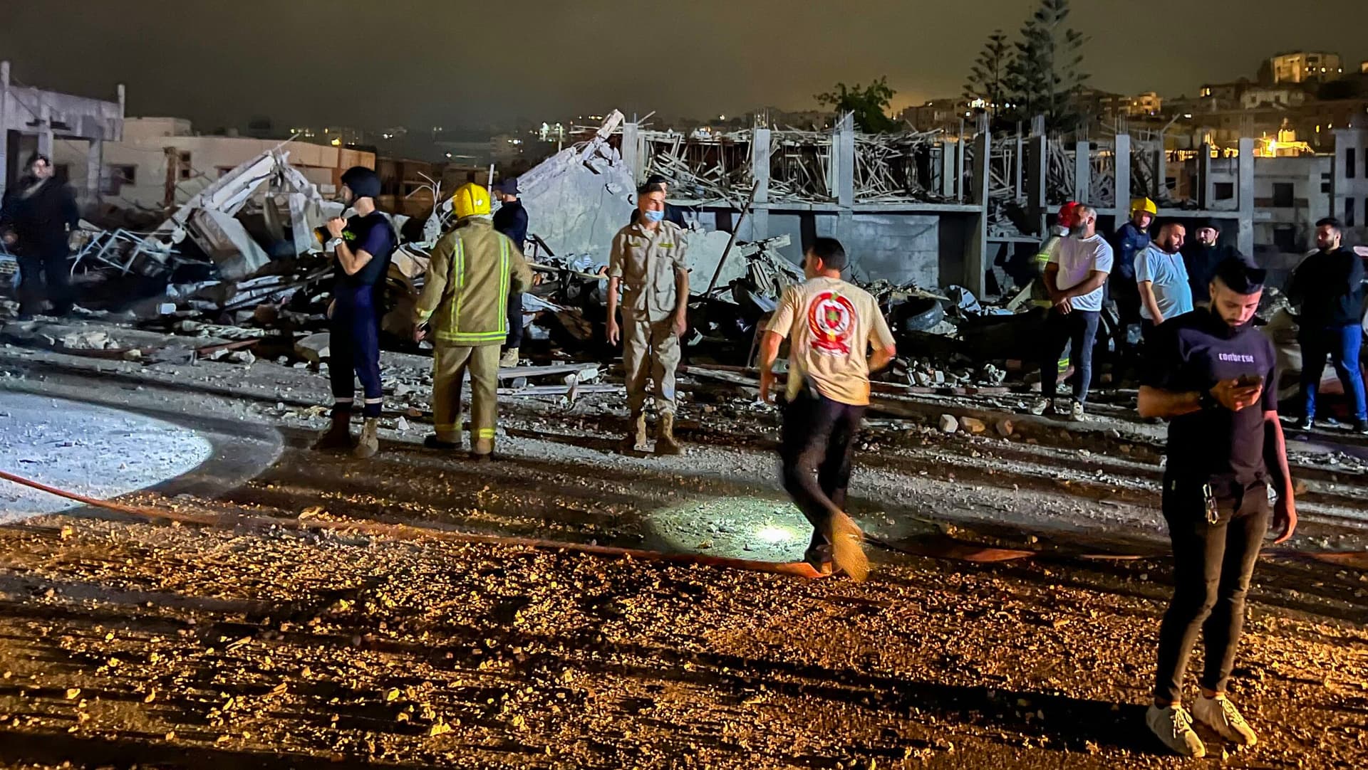 Israeli Air Strikes in Lebanon Raise Fears of Wider Escalation