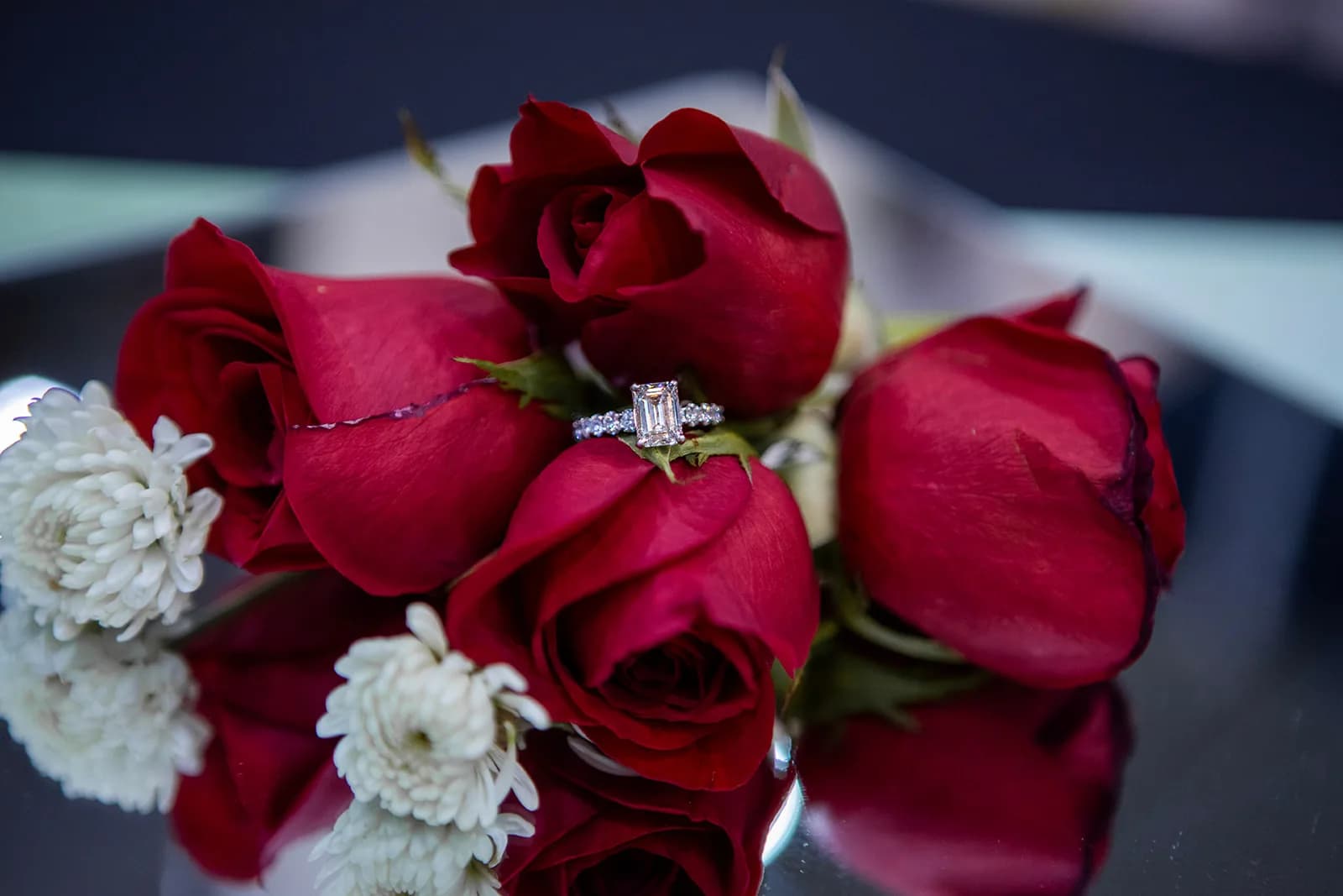 Regional Wedding Show Spotlights Couples’ Engagement Rings: Solitaires, Sapphires, Bezels