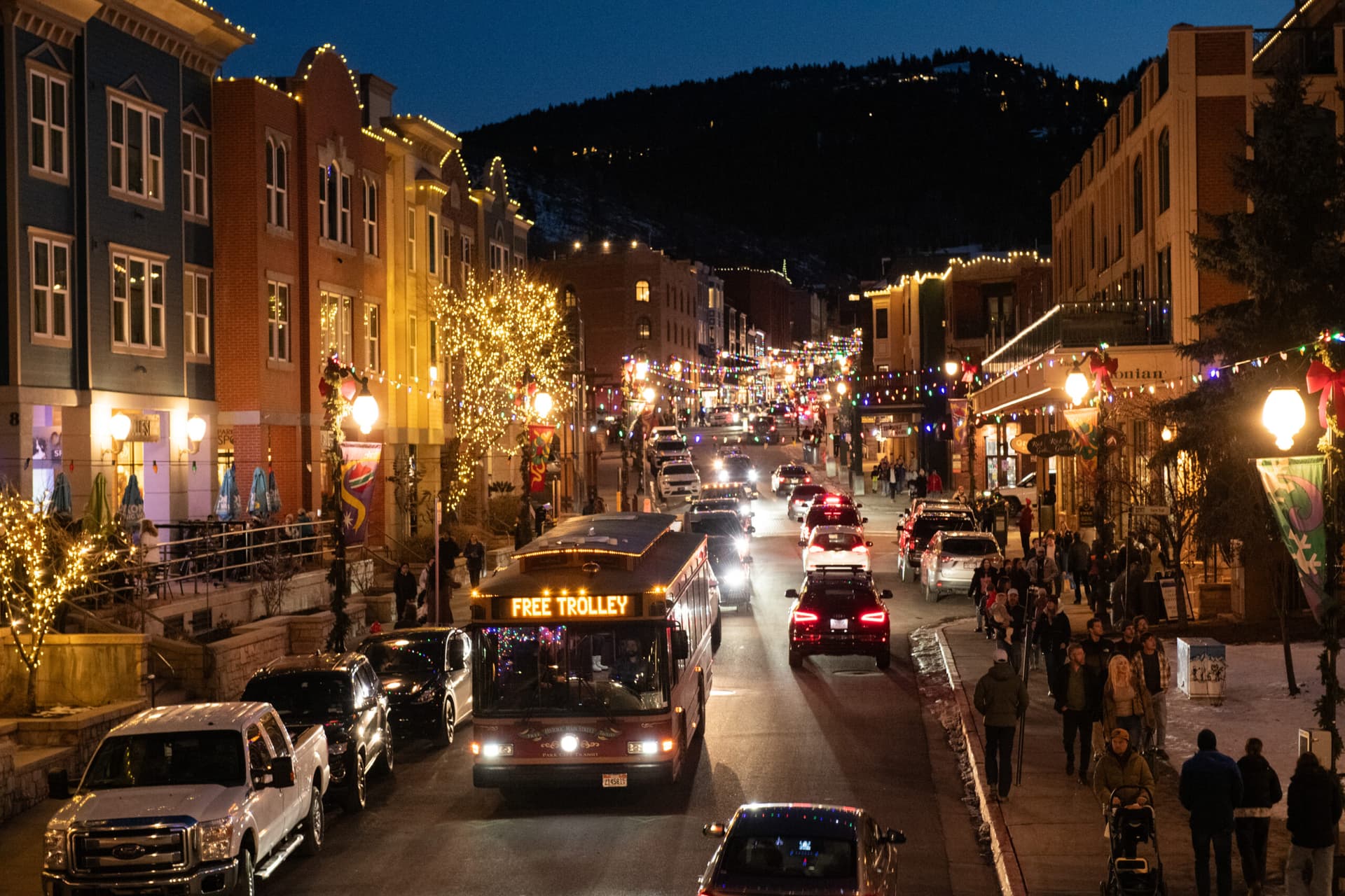 Park City Main Street Lights Up, Holiday Season Officially Begins