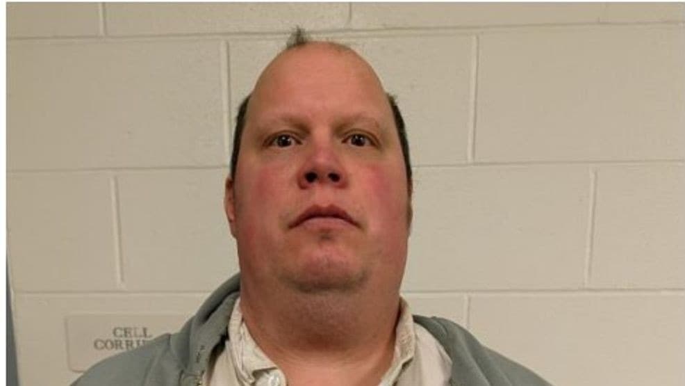 Topsham man arrested in Sagadahoc snowblower repair scam