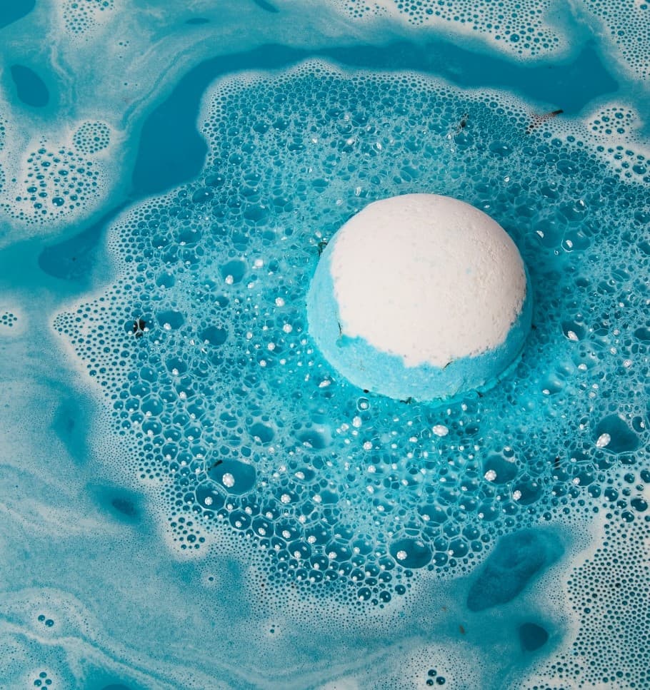 Boxing Day bath bombs arrive crushed, shoppers seek refunds