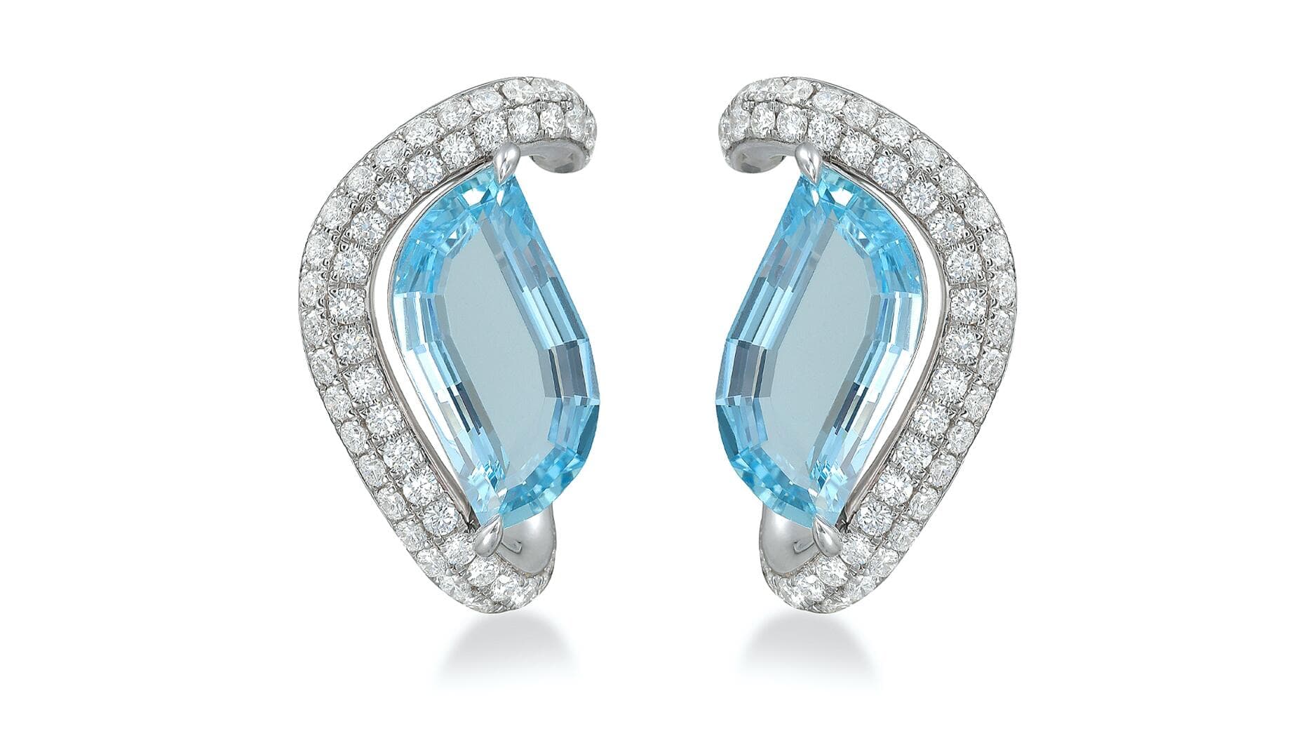 Amanda Gizzi Curates 14 Aquamarine Jewels Celebrating March’s Calming Hue