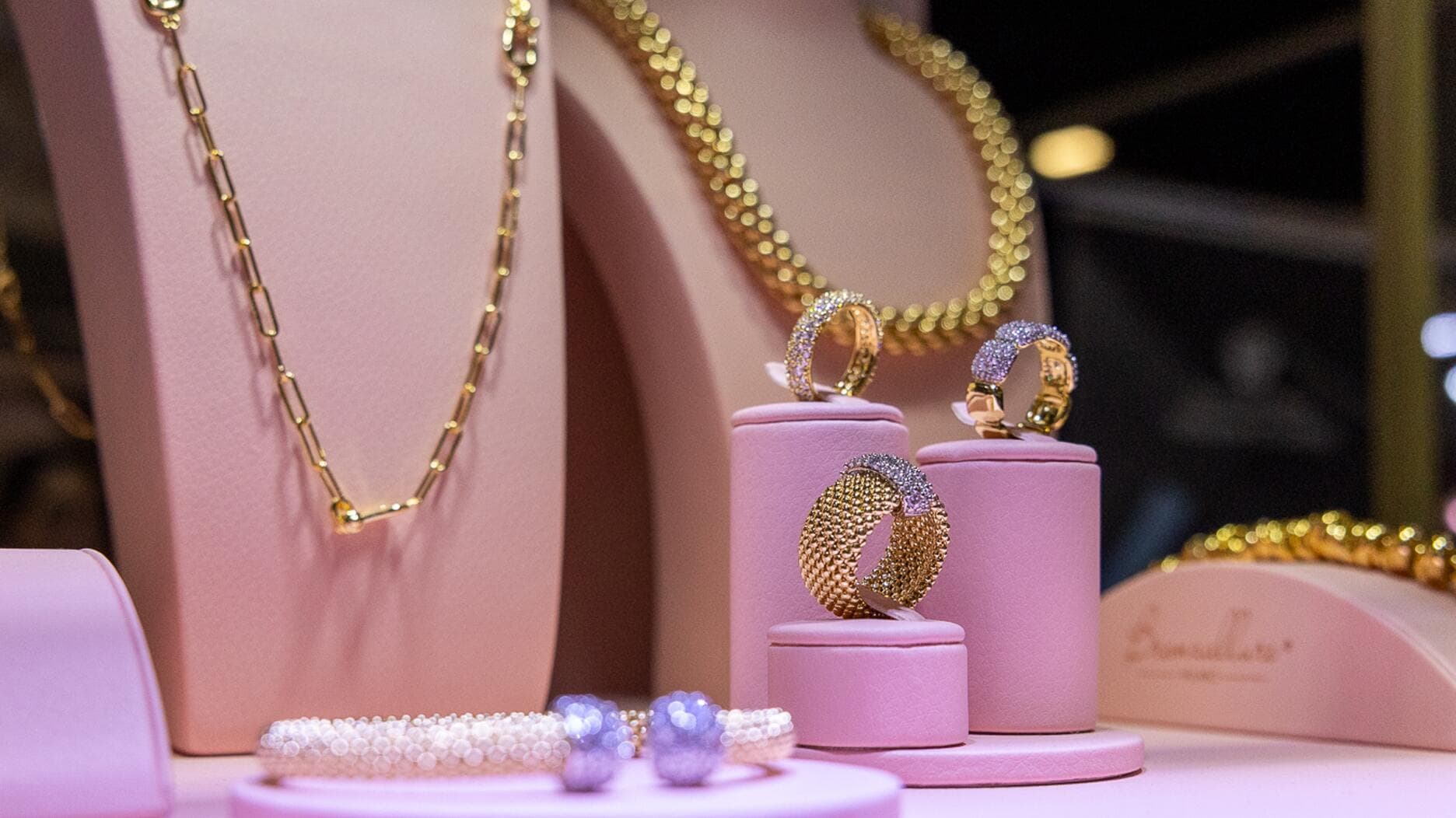 JIS Spring 2026 Debuts Gifts Pavilion, Pop-Up Trends Talks in Miami